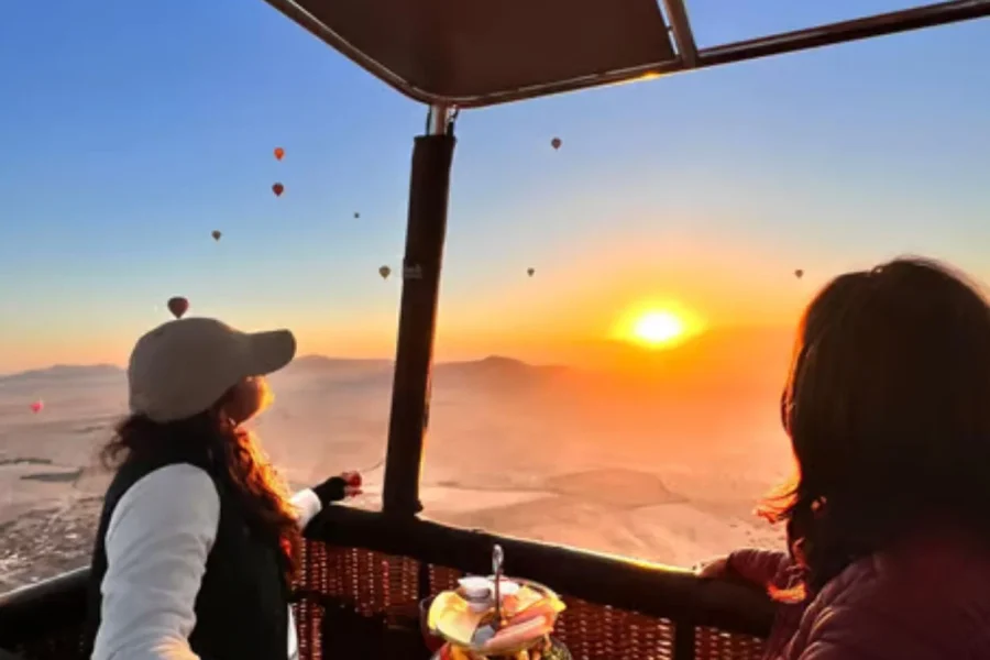 Marrakech : Vol en montgolfière, petit-déjeuner berbère et certificat